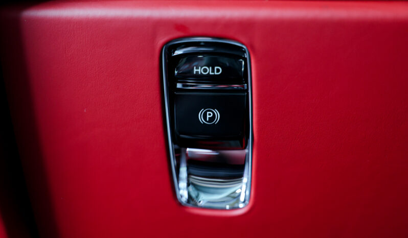 
								2022 Rolls Royce Cullinan Black Badge full									