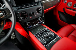 
										2022 Rolls Royce Cullinan Black Badge full									