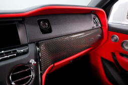 
										2022 Rolls Royce Cullinan Black Badge full									