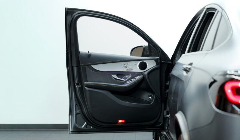 
								2021 Mercedes AMG GLC 63S Coupe full									