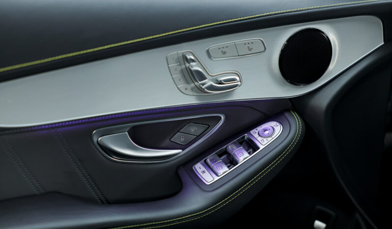 
								2021 Mercedes AMG GLC 63S Coupe full									