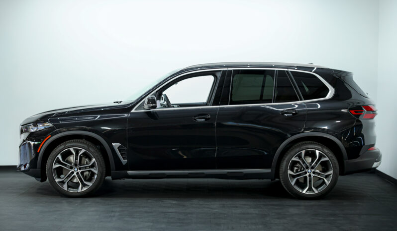 
								2024 BMW X5 xDrive40i full									