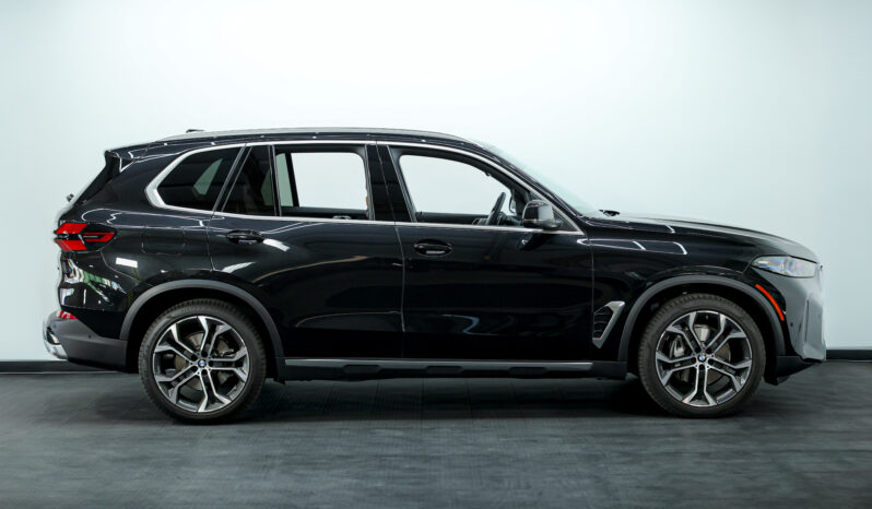 
								2024 BMW X5 xDrive40i full									