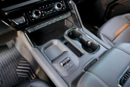 
										2025 GMC Sierra 2500HD AT4 full									