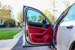 
										2017 Porsche Panamera full									