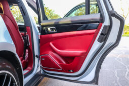 
										2017 Porsche Panamera full									