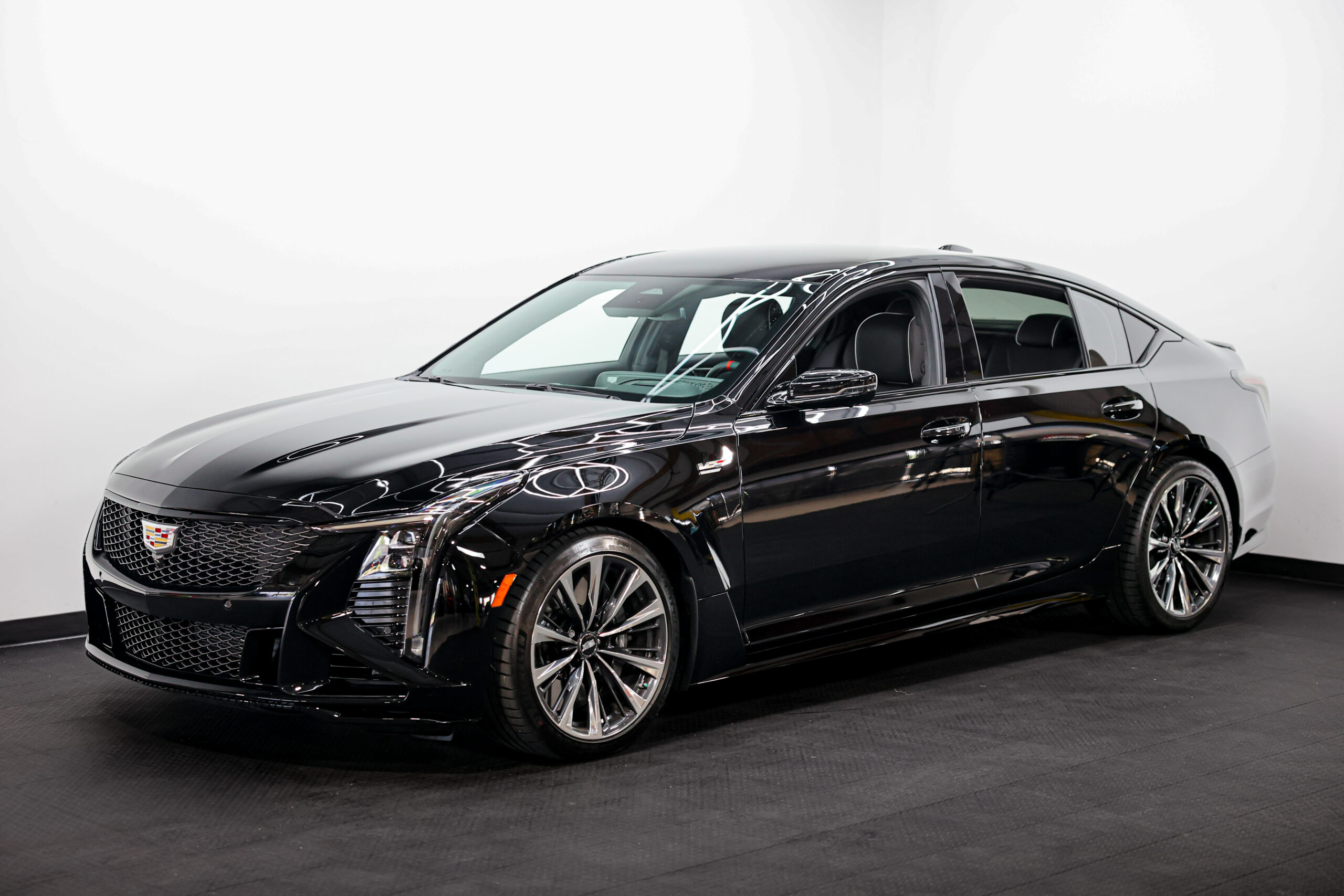 2025 Cadillac CT5 V-Series Blackwing's photo