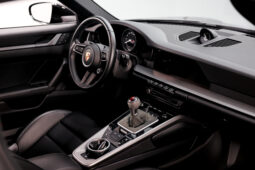 
										2022 Porsche 911 Targa 4S full									