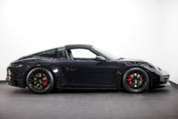 
										2022 Porsche 911 Targa 4S full									