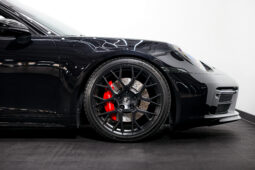 
										2022 Porsche 911 Targa 4S full									