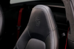 
										2022 Porsche 911 Targa 4S full									