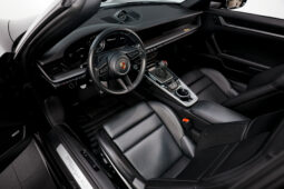 
										2022 Porsche 911 Targa 4S full									