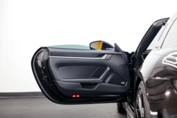 
										2022 Porsche 911 Targa 4S full									